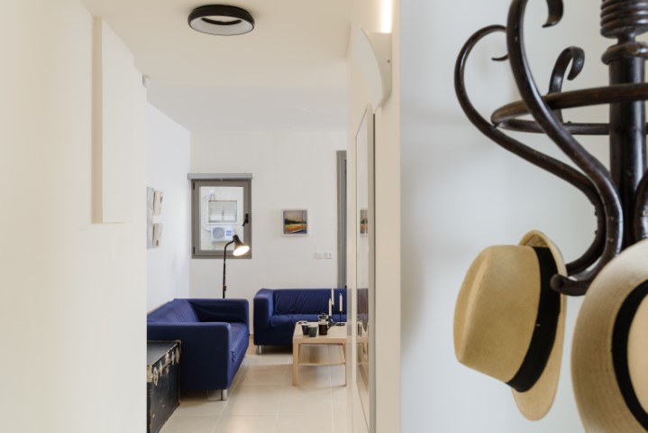 Melchett, Tel Aviv, 2 Bedrooms Bedrooms, ,2 BathroomsBathrooms,Apartment,For Rent,1,1019