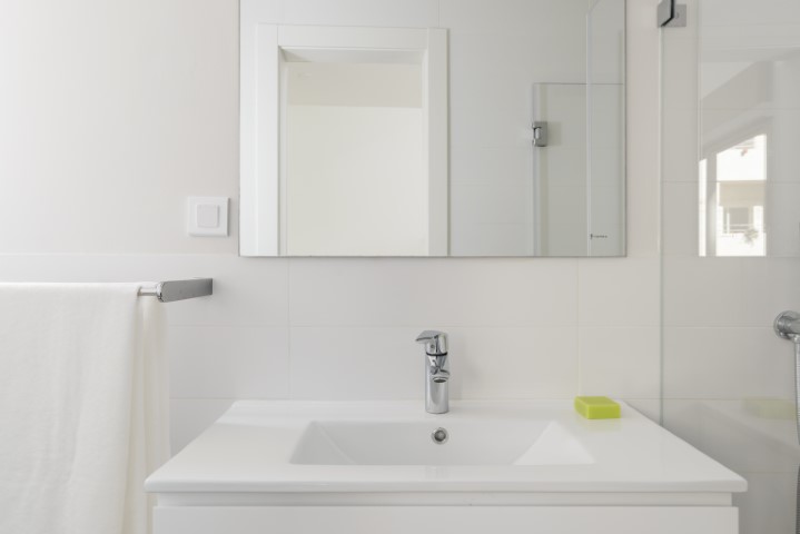 Melchett, Tel Aviv, 2 Bedrooms Bedrooms, ,2 BathroomsBathrooms,Apartment,For Rent,1,1019