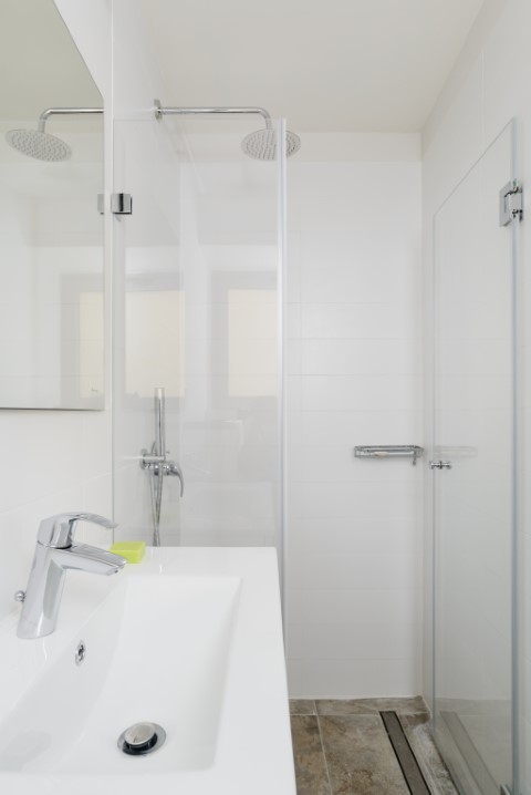 Melchett, Tel Aviv, 2 Bedrooms Bedrooms, ,2 BathroomsBathrooms,Apartment,For Rent,1,1019