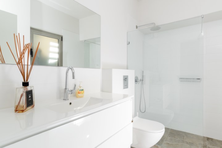 Melchett, Tel Aviv, 2 Bedrooms Bedrooms, ,2 BathroomsBathrooms,Apartment,For Rent,1,1019