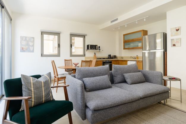 Melchett, Tel Aviv, 2 Bedrooms Bedrooms, ,2 BathroomsBathrooms,Apartment,For Rent,1,1019