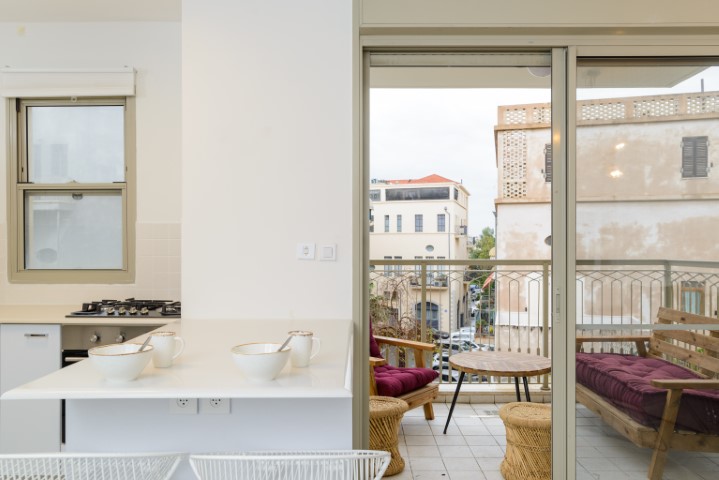 4 Rabbi Pinchas, Tel Aviv, 2 Bedrooms Bedrooms, ,2 BathroomsBathrooms,Apartment,For Rent,Rabbi Pinchas,3,1020