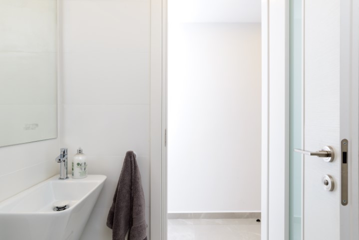 4 Rabbi Pinchas, Tel Aviv, 2 Bedrooms Bedrooms, ,2 BathroomsBathrooms,Apartment,For Rent,Rabbi Pinchas,3,1020