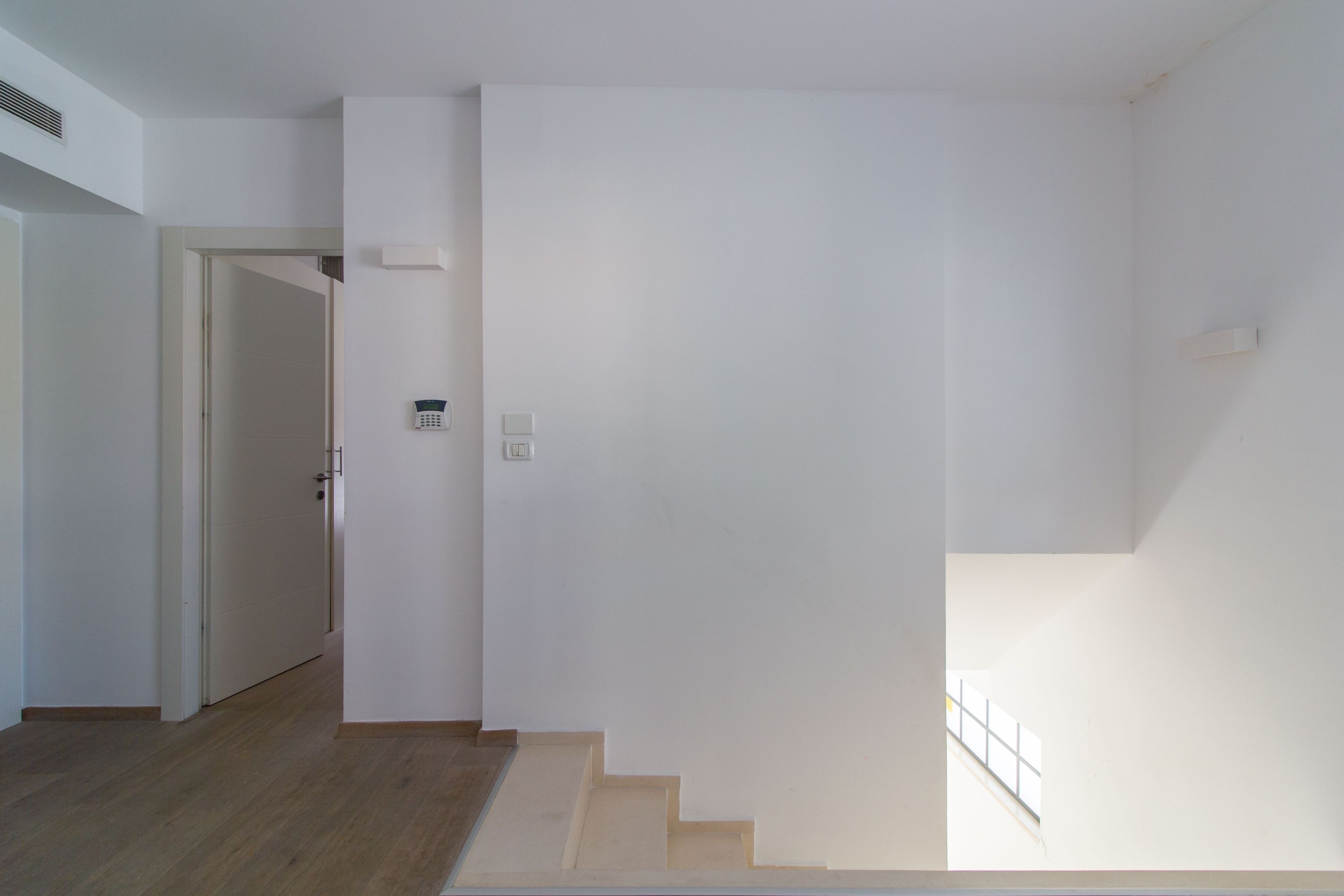 Amzaleg St, Tel Aviv, 3 Bedrooms Bedrooms, ,3 BathroomsBathrooms,Apartment,For Rent,Amzaleg St,1021