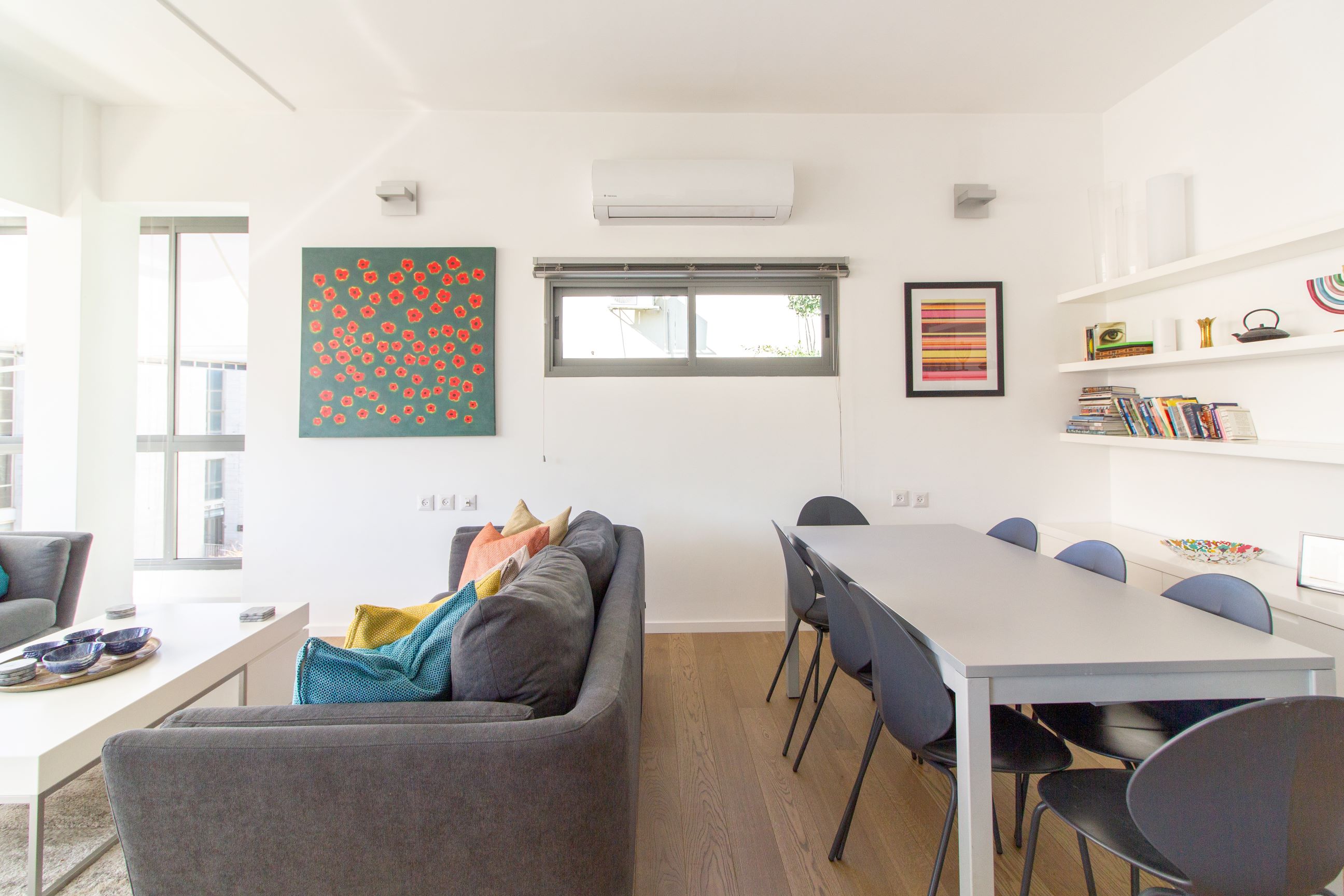 Smolenskin, Tel Aviv, 4 Bedrooms Bedrooms, ,3.5 BathroomsBathrooms,Apartment,For Rent,Smolenskin,2,1025