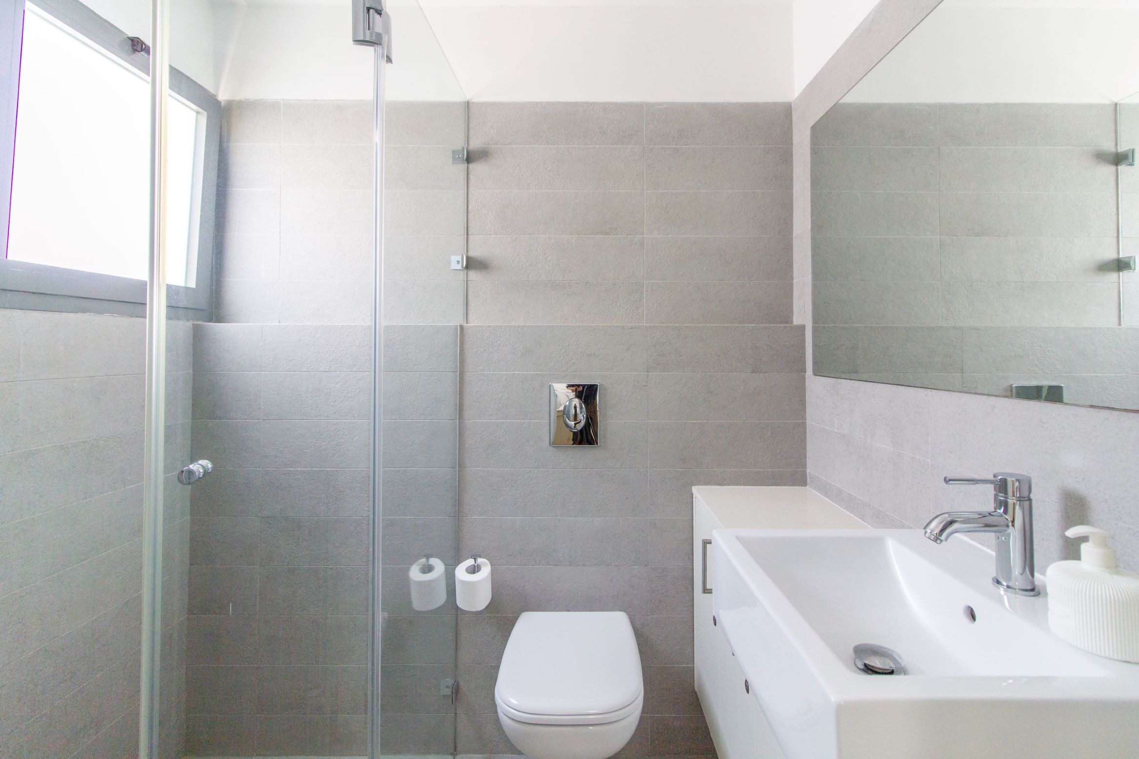 Smolenskin, Tel Aviv, 4 Bedrooms Bedrooms, ,3.5 BathroomsBathrooms,Apartment,For Rent,Smolenskin,2,1025