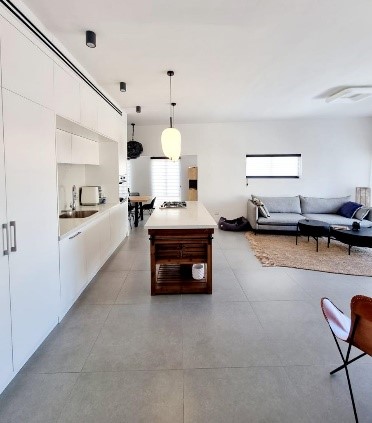 Tel Aviv, 2 Bedrooms Bedrooms, ,2 BathroomsBathrooms,Apartment,For Sale,1037