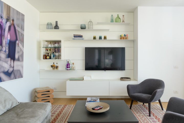 36 Rothschild, Tel Aviv, 3.5 Bedrooms Bedrooms, ,2 BathroomsBathrooms,Apartment,For Rent,Meir Building,Rothschild,7,1043