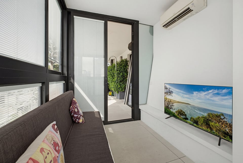 19 Basel, Tel Aviv, 4 Bedrooms Bedrooms, 0 ,3 BathroomsBathrooms,Apartment,For Rent,Basel ,8,1054