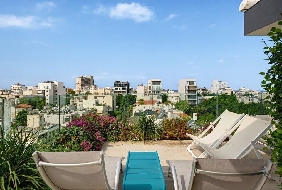 19 Basel, Tel Aviv, 4 Bedrooms Bedrooms, 0 ,3 BathroomsBathrooms,Apartment,For Rent,Basel ,8,1054