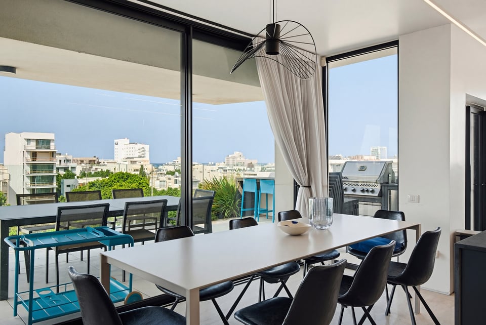 19 Basel, Tel Aviv, 4 Bedrooms Bedrooms, 0 ,3 BathroomsBathrooms,Apartment,For Rent,Basel ,8,1054