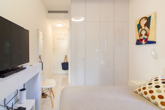 25 Geula, Tel Aviv, 6330414, 2 Bedrooms Bedrooms, ,2 BathroomsBathrooms,Apartment,For Rent,Geula,2,1055