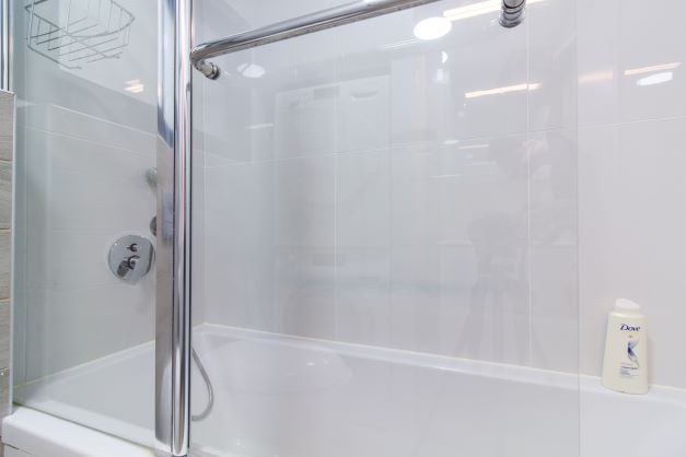 25 Geula, Tel Aviv, 6330414, 2 Bedrooms Bedrooms, ,2 BathroomsBathrooms,Apartment,For Rent,Geula,2,1055