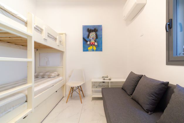 25 Geula, Tel Aviv, 6330414, 2 Bedrooms Bedrooms, ,2 BathroomsBathrooms,Apartment,For Rent,Geula,2,1055